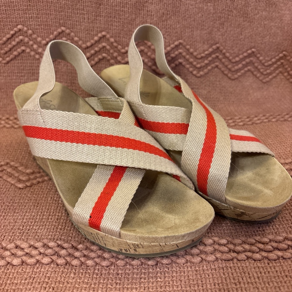 Life Stride Beige and Red Sandals